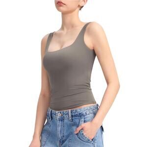 Pumiey: Gray Square Neck Tank